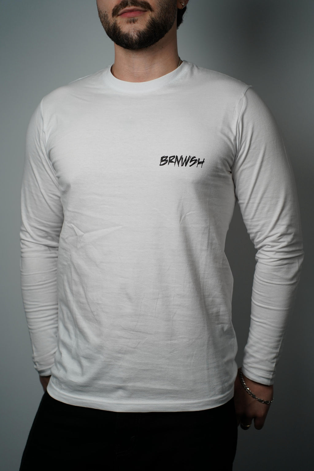 BRNWSH Longsleeve – Clean. Zeitlos. Ausdrucksstark.